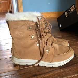 Sorel Explorer Joan Lace-up Boots